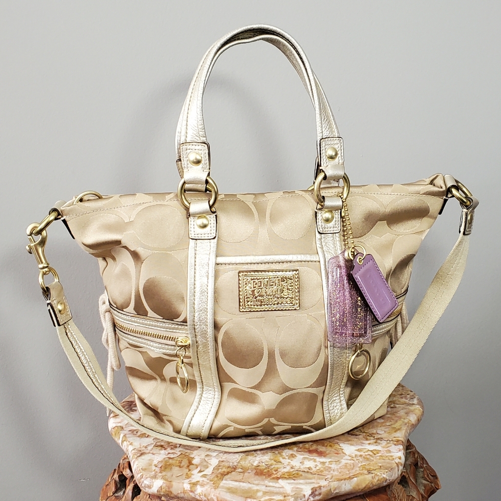 Coach Poppy Beige and Gold Signature Shoulder Bag